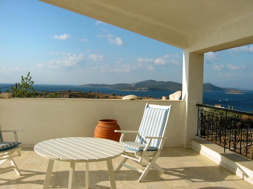 Villa Bellevue Nea Styra Camera foto